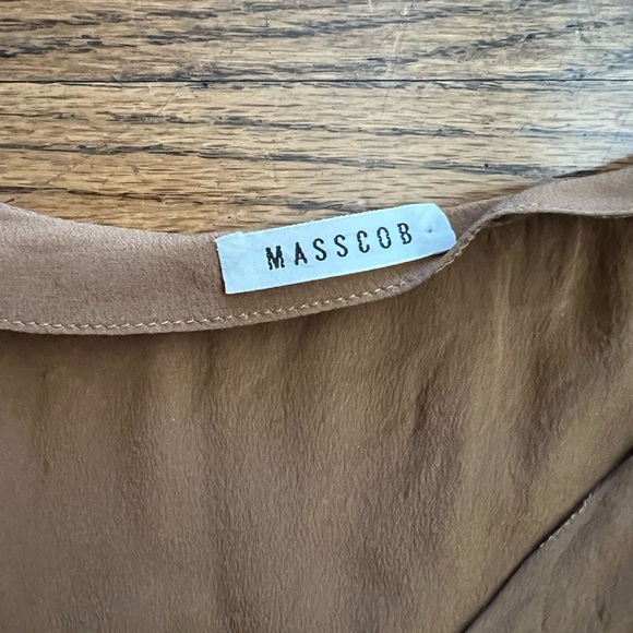 Masscob silk sleeveless button down size M - Picture 2 of 4